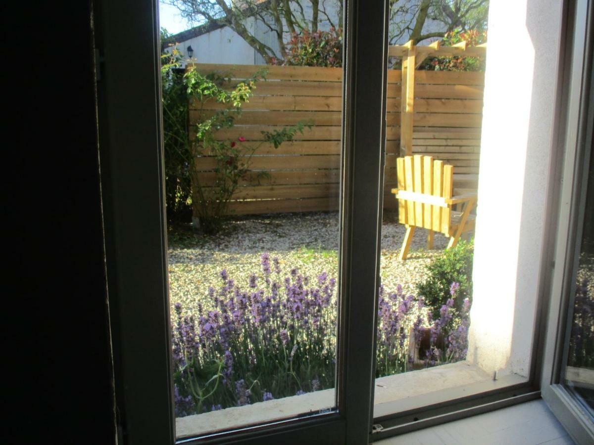 Bed and Breakfast La Grange Aux Hirondelles Sancoins Экстерьер фото