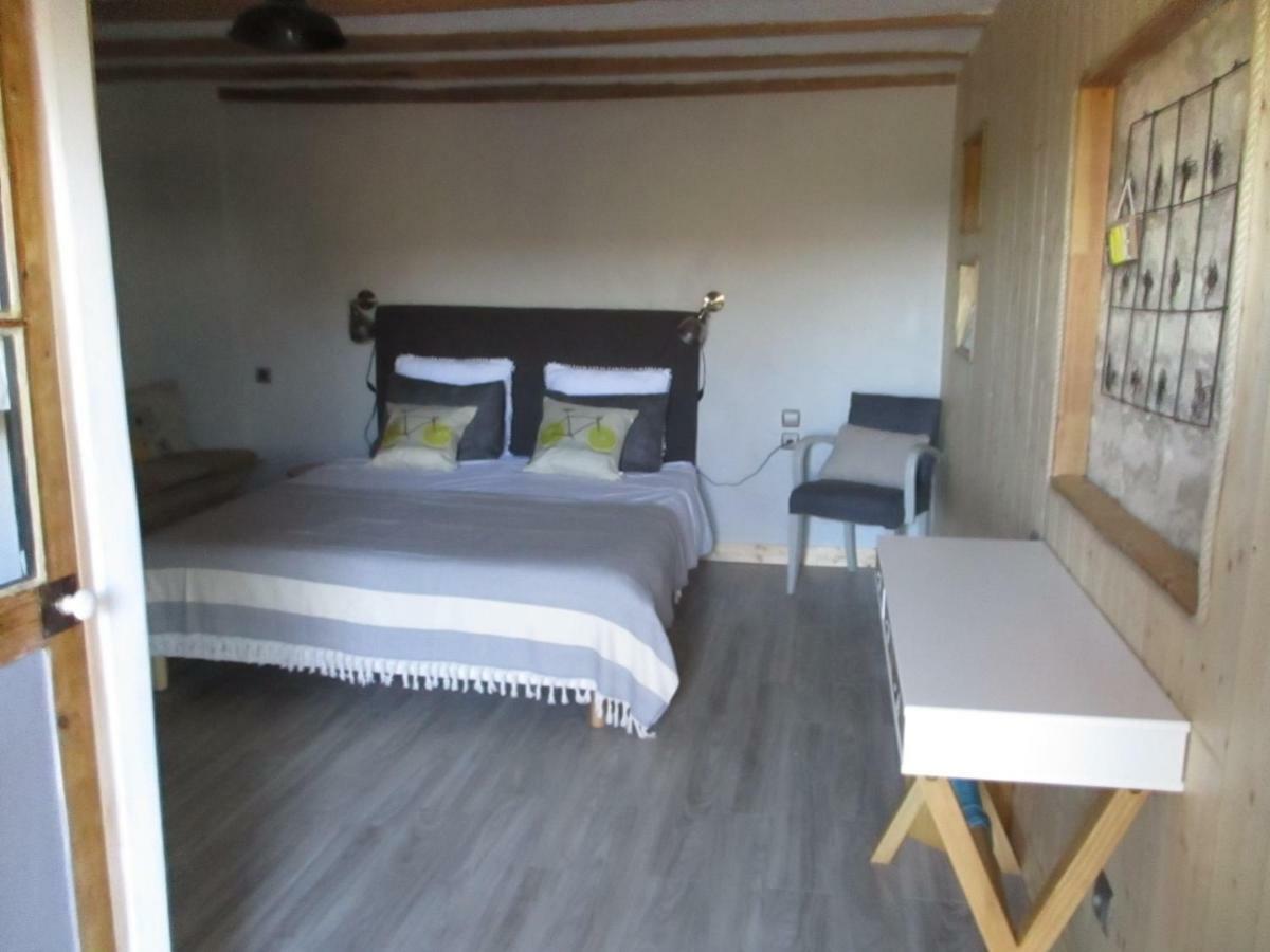 Bed and Breakfast La Grange Aux Hirondelles Sancoins Экстерьер фото